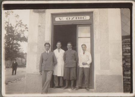 Iz fotografskega arhiva družine Ozbič